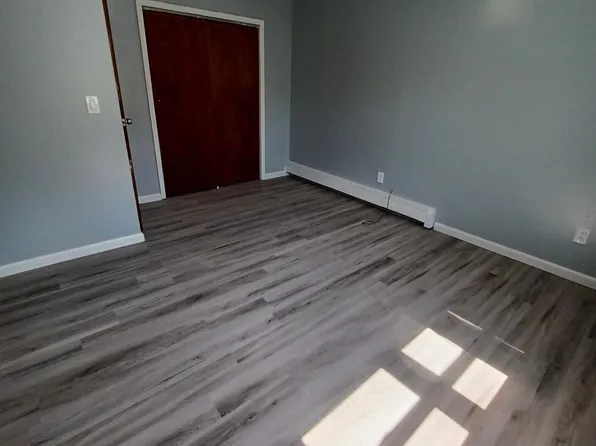 6106 Durham Avenue image 8 of 10