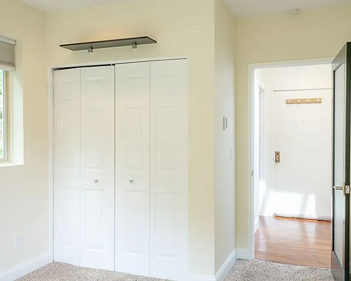 2111 Westlake Ave N #401 — Photo 8
