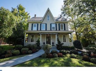 8 E Main St, Moorestown, NJ 08057