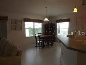 3 bed, 2.0 bath, 2000 sqft, $4,200 — Photo 3