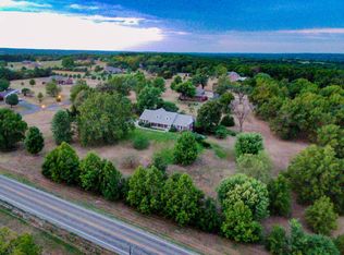 4420 Heather Ln, Bolivar, MO 65613