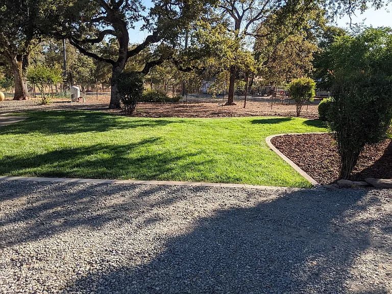 5660 Bell Rd — Photo 14