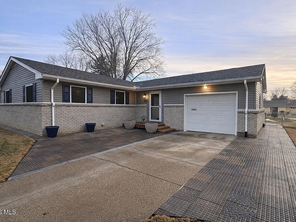 1st image of 5862 W Benalex Dr