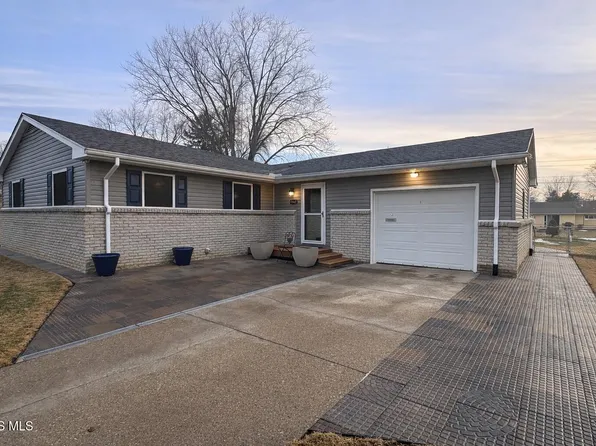 5862 W Benalex Dr, Toledo, OH 43612