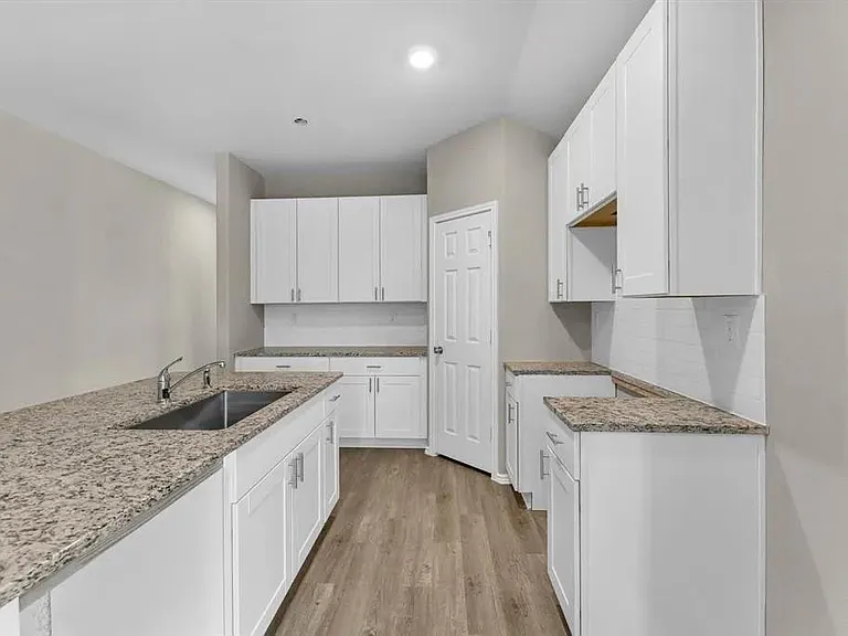 8213 Red Spruce St — Photo 18