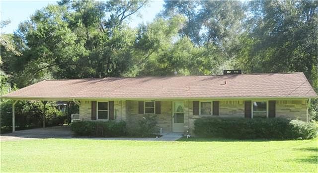 1st image of 220 Wildwood Dr