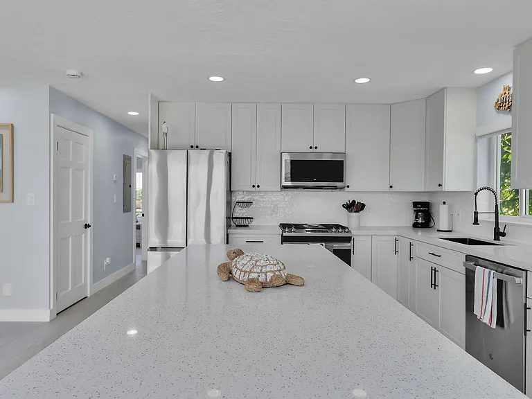121 Long Key Lake Dr — Photo 6