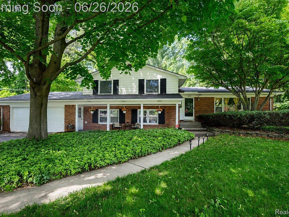 1st image of 6826 Spruce Dr