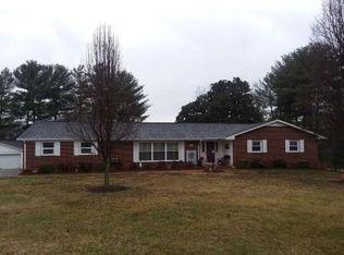 449 Ken Ln, Ridgeway, VA 24148