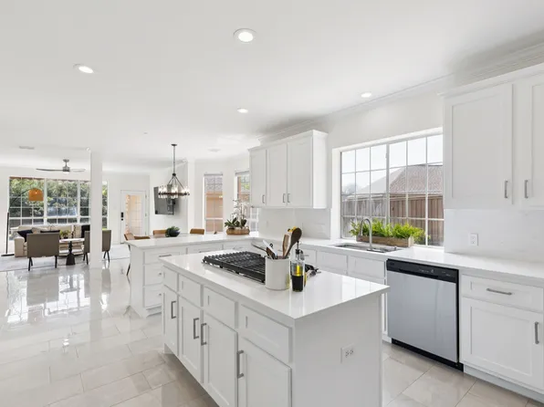 1807 Mesquite Ct, Southlake, TX 76092