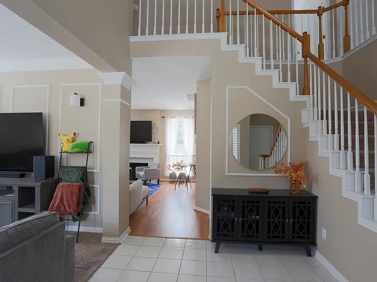 Hunter Place Ln — Photo 3