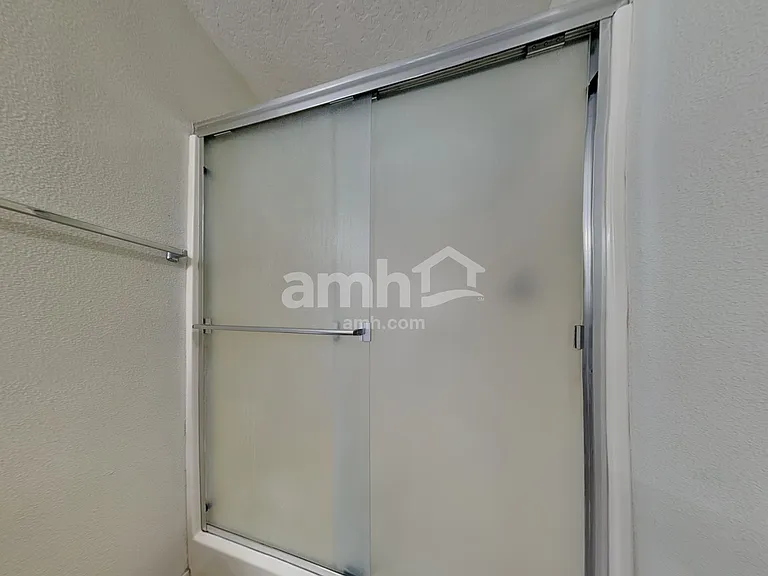3008 Woodbridge St — Photo 11