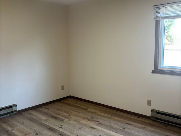 421 Meadowridge Cir #3