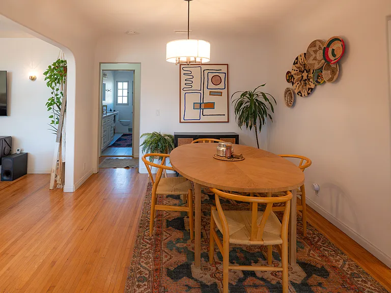 334 Crest Ave — Photo 4