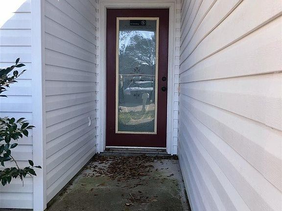 2nd image of 8426 Walnut Ave