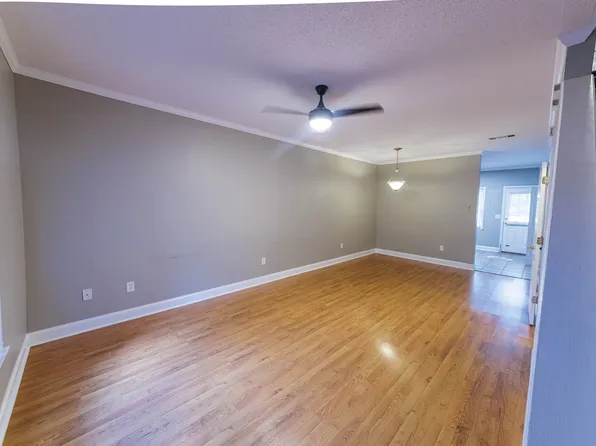 385 Old Epps Bridge Rd, Athens, GA