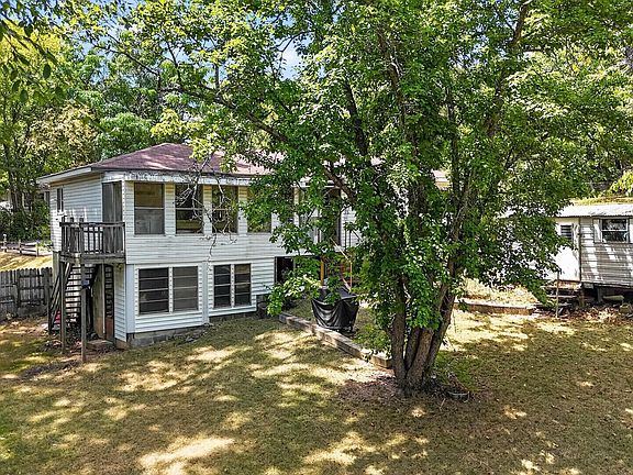 5th image of 111 Gibbs St