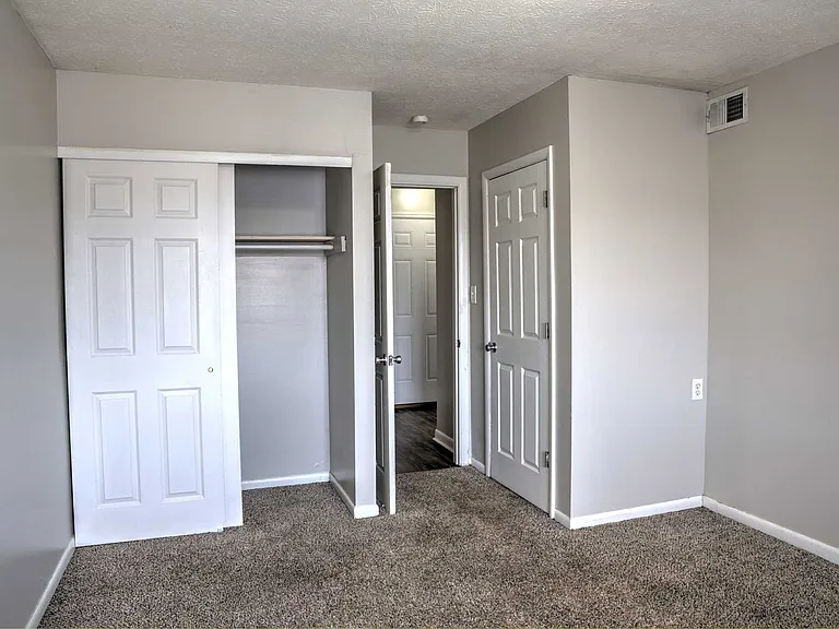 1292 Courtland Ave #B — Photo 8