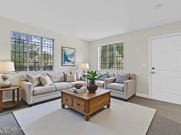 6773 RESTLAWN Drive, Jacksonville, FL 32208