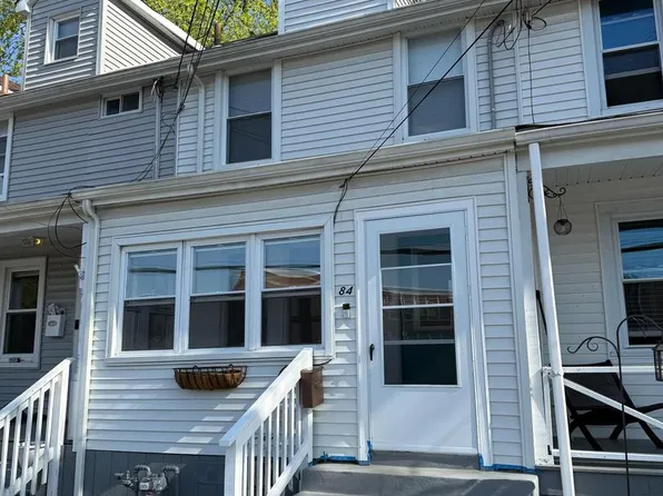 84 E Burlington St, Bordentown, NJ 08505