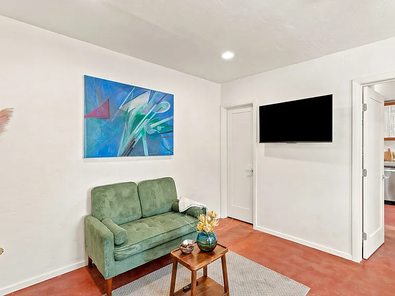 Living Area 3