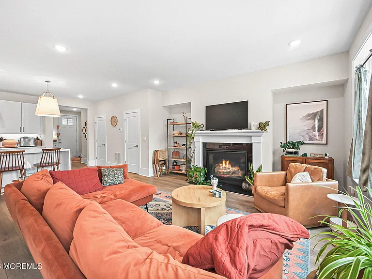 4039 Heron Dr — Photo 9