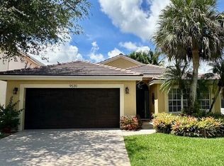 9530 Fox Trot Ln, Boca Raton, FL 33496