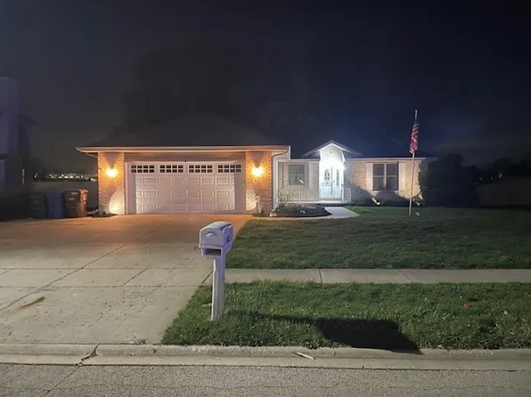 481 Jeffery Dr, Manteno, IL 60950