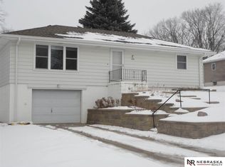 806 Madison St, Fort Calhoun, NE 68023