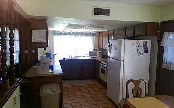 3rd image of 4908 Round Rock Dr