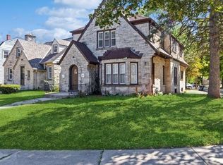 4063 N Elmhurst Rd #4065, Milwaukee, WI 53216