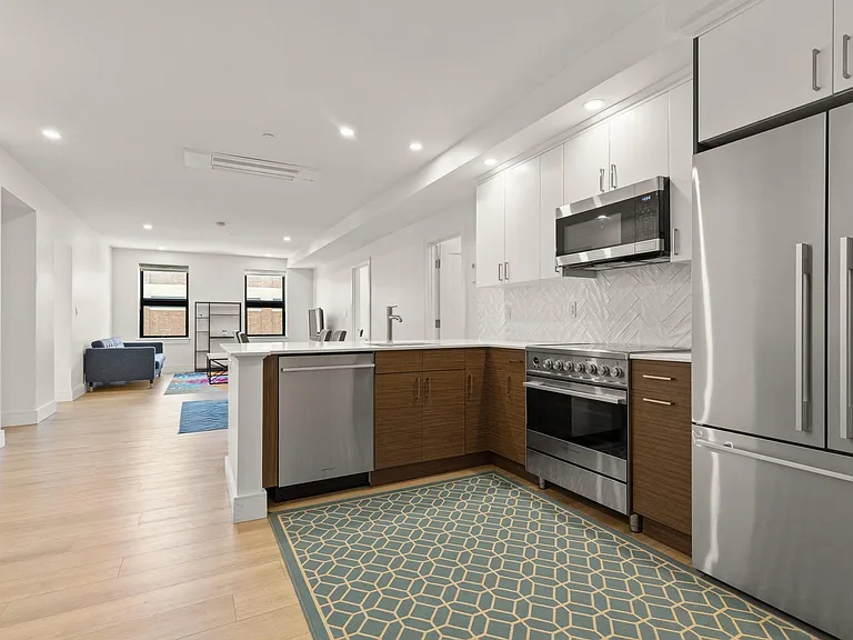 1950 Washington St #2G — Photo 5