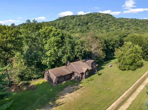 W2169 Peaceful Valley Rd, Nelson, WI 54756