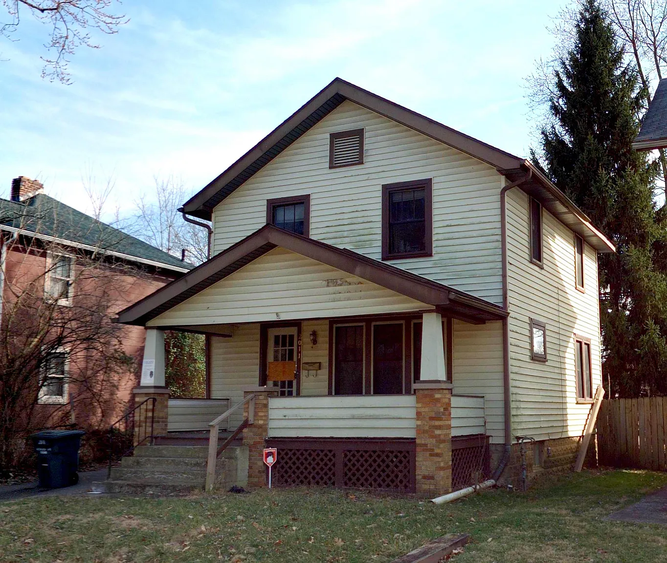 2011 Aberdeen Ave photo 1