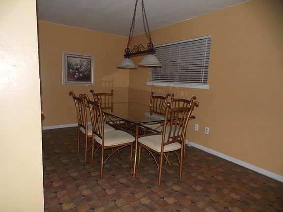 3rd image of 4402 Harlowe Dr