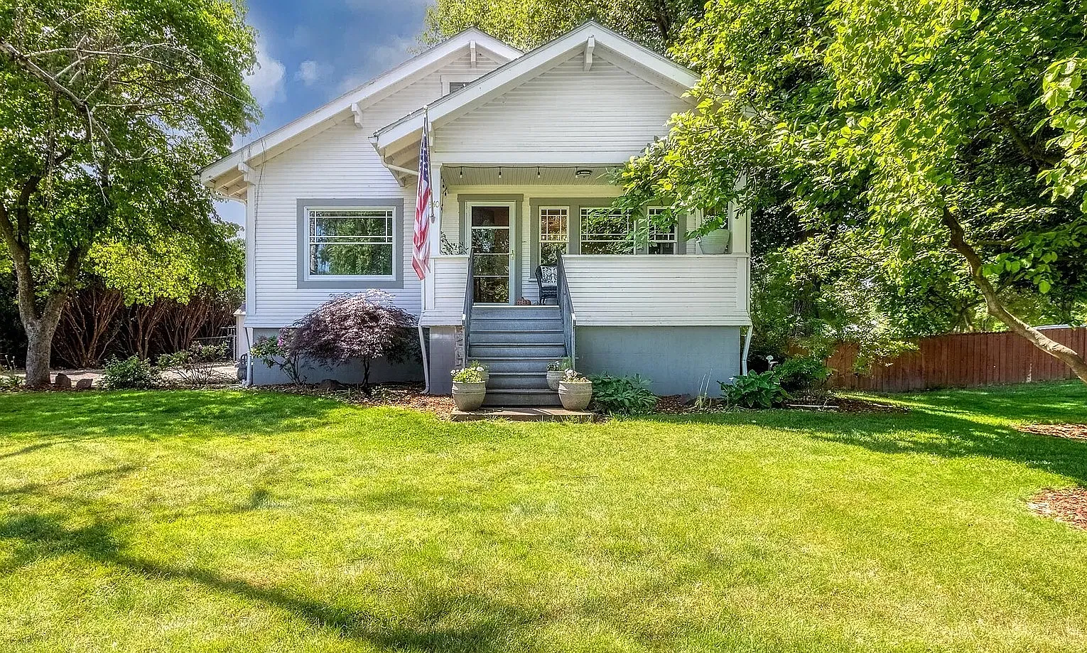 5 bed, 2576 sqft, $2,750 — Photo 1