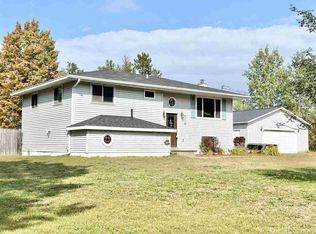 287 Kawbawgam Rd, Marquette, MI 49855