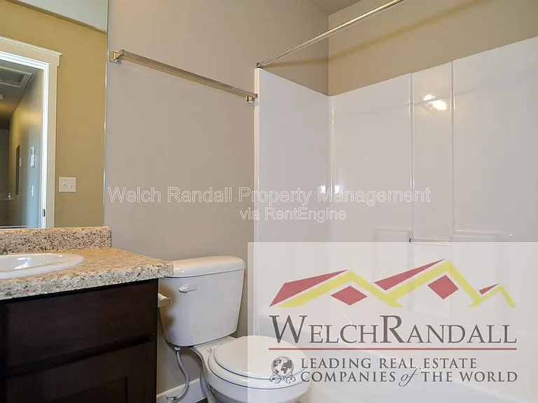 2433 Wellington Ave — Photo 17