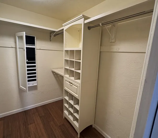 1338 Joy Rd — Photo 21