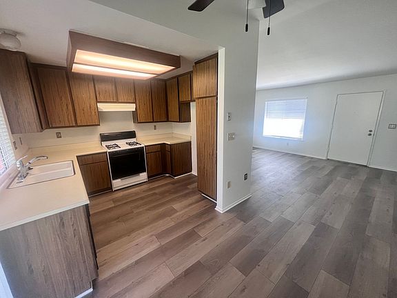 4th image of 25587 Alicante Dr