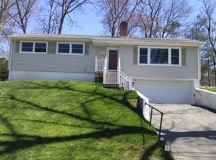 55 Benz St, Springfield, MA 01118