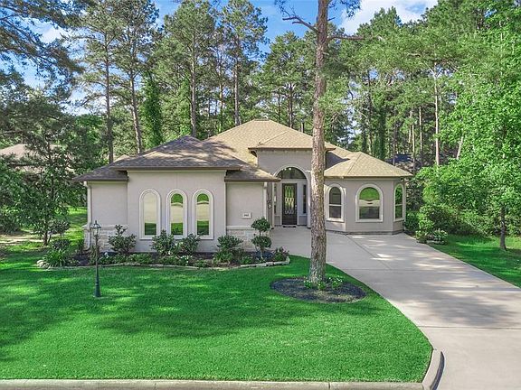This home has great street appeal with stucco and stone exterior, bay windows and upgraded landscaping.
