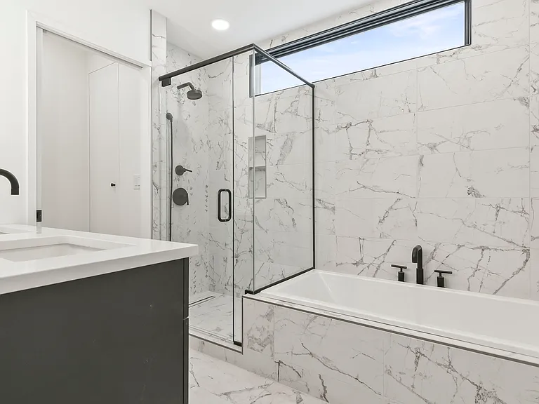 2nd Floor Bath