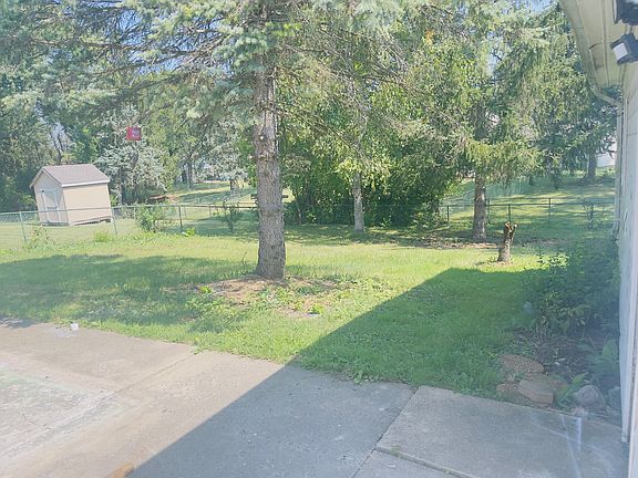 4th image of 119 W Kennedy Dr