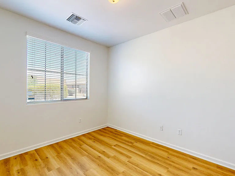 7123 W Festival Way — Photo 35