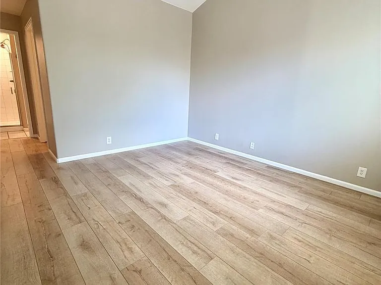 8500 E Jefferson Ave #10J — Photo 4