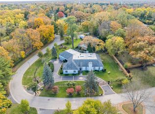 550 King Muir Rd, Lake Forest, IL 60045
