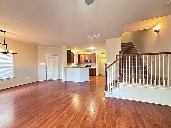 3rd image of 5215 Brinkman Ct