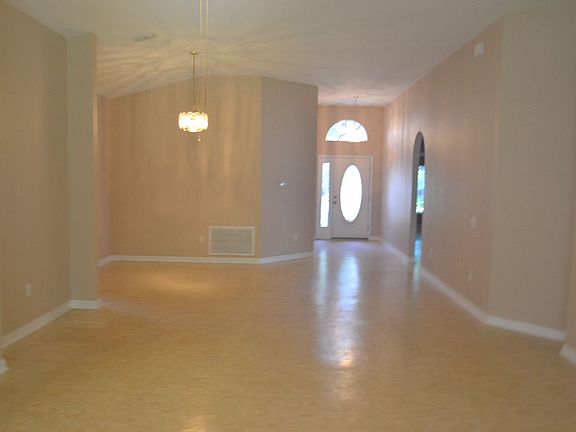 3rd image of 4712 Dunnie Dr