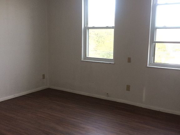 2nd image of 3493 Wilson Ave